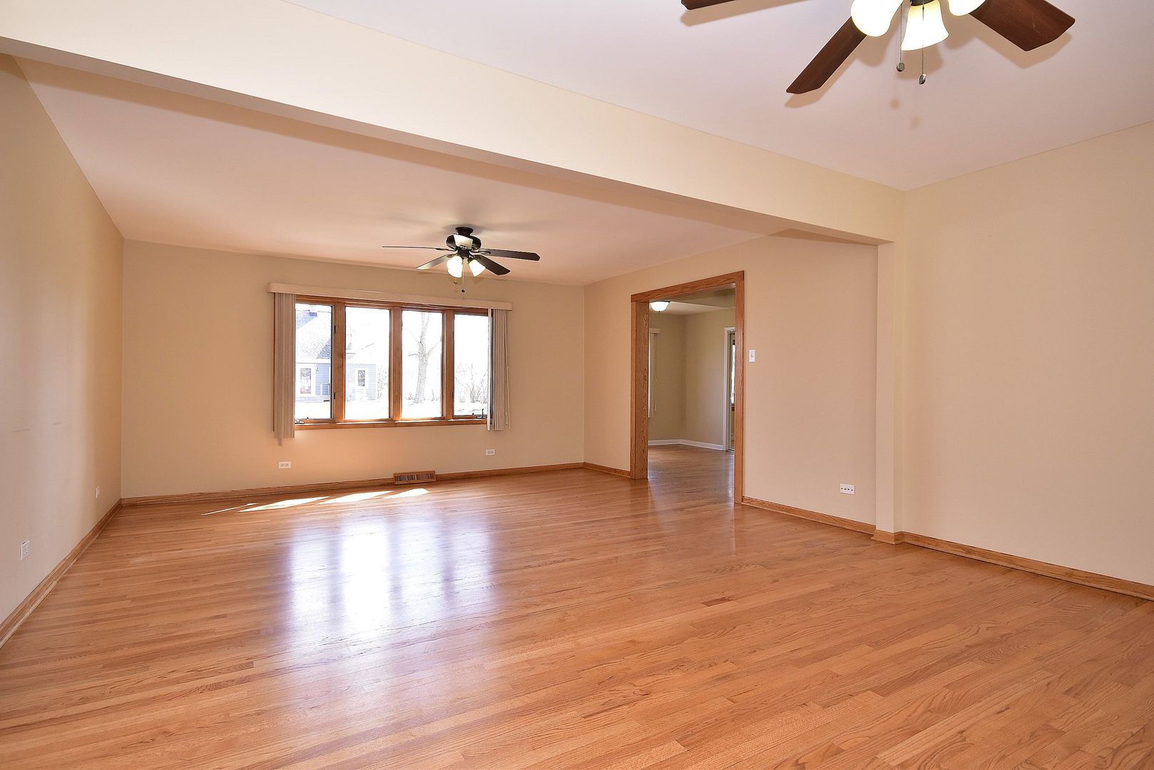7118 High Road Darien, IL 60561 - Photo 21 of 33