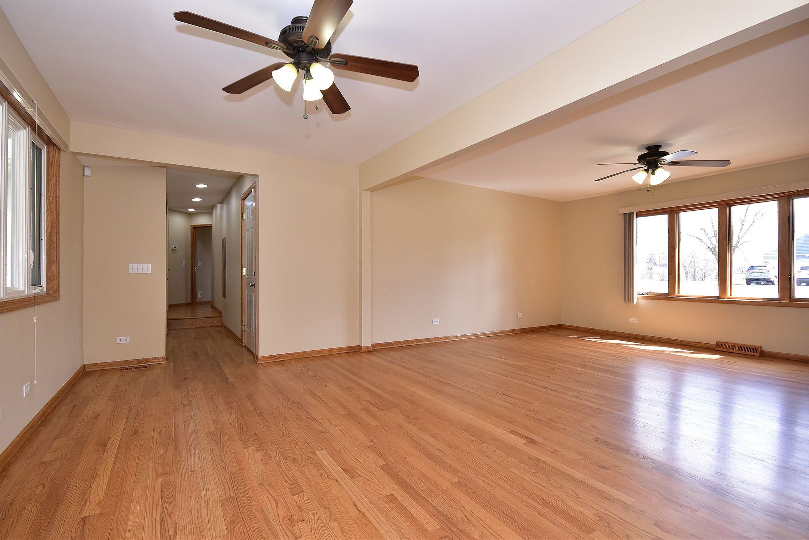 7118 High Road Darien, IL 60561 - Photo 9 of 33