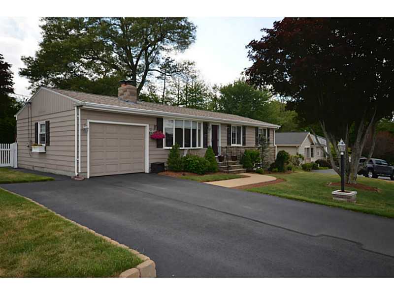 4 Rainbow Road Cranston, RI 02920 - Photo 1 of 23 Exterior Front.