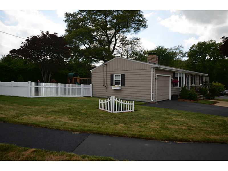 4 Rainbow Road Cranston, RI 02920 - Photo 22 of 23 Exterior Front.