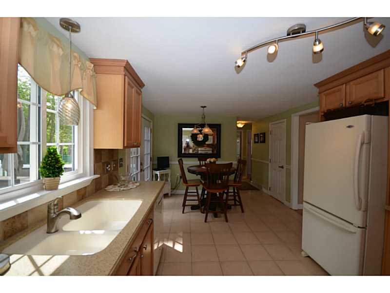 4 Rainbow Road Cranston, RI 02920 - Photo 4 of 23 Kitchen.