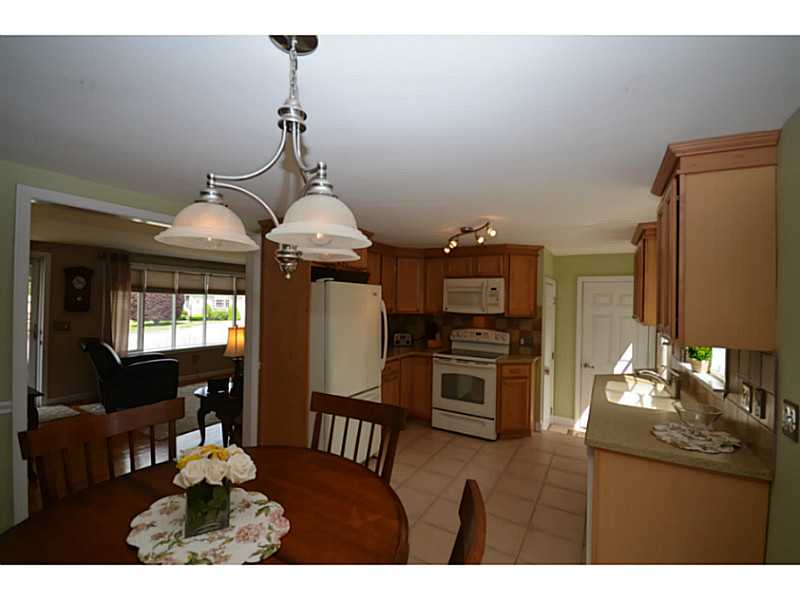 4 Rainbow Road Cranston, RI 02920 - Photo 5 of 23 Kitchen.