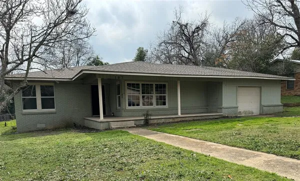 $199,900 | 507 Davis Drive, Athens, TX 75751