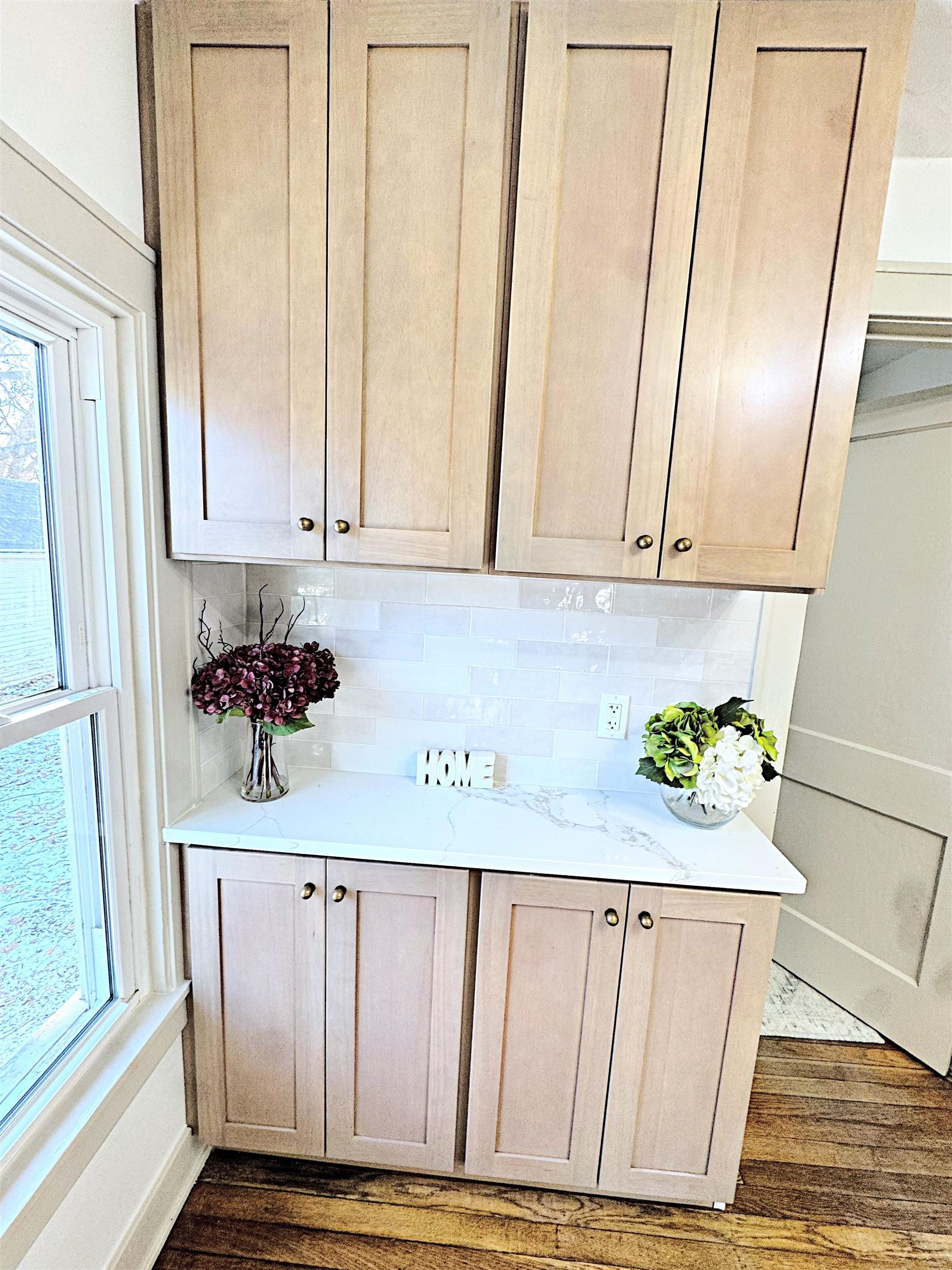 1633 Burdick Street Oshkosh, WI 54901 - Photo 10 of 21