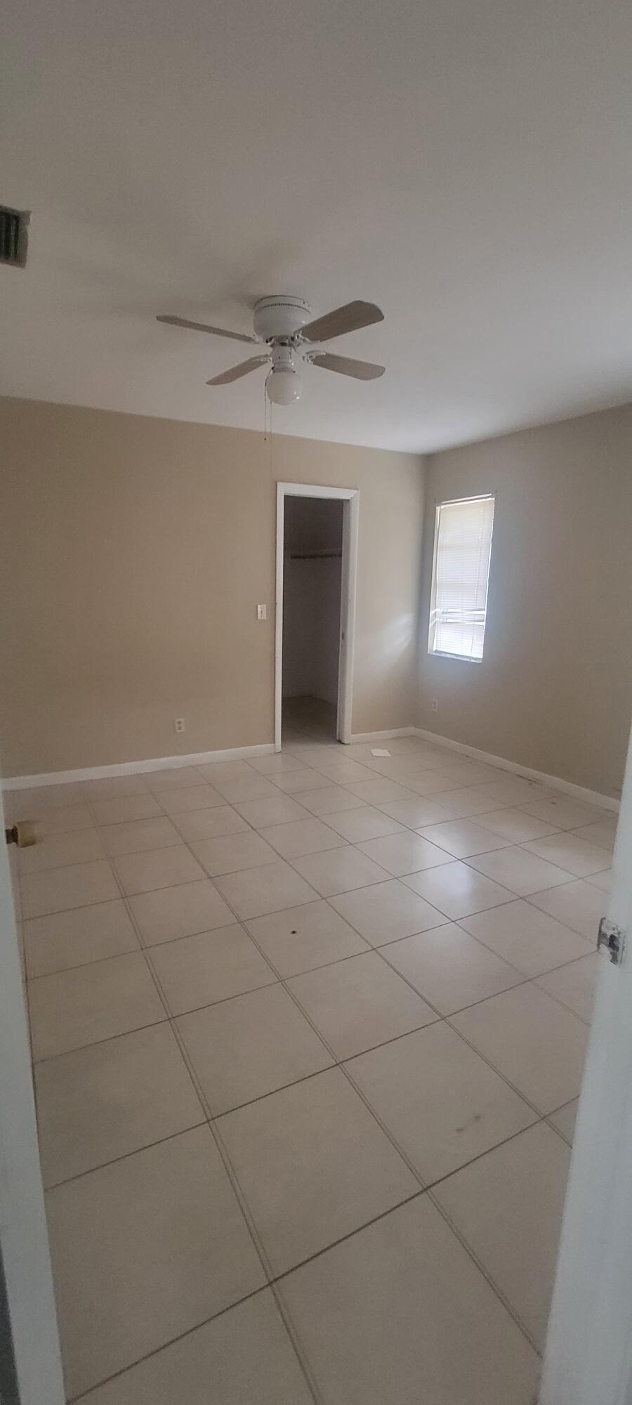 5926-5934 Taft Street Hollywood, FL 33021 - Photo 2 of 13 a view of empty room