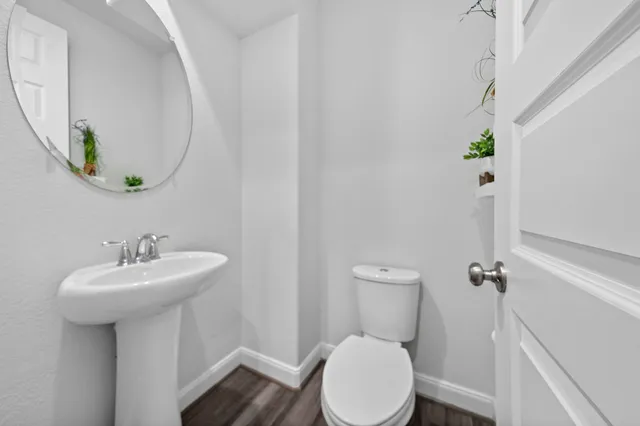 $2,300 | 9913 Brickhouse Drive, Houston, TX 77080