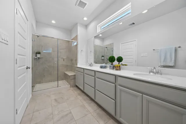 $2,300 | 9913 Brickhouse Drive, Houston, TX 77080