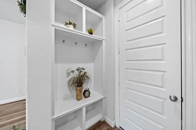 $2,300 | 9913 Brickhouse Drive, Houston, TX 77080