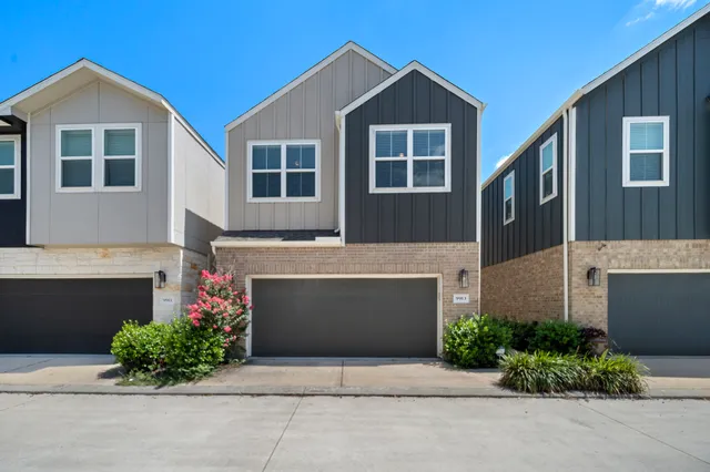 $2,300 | 9913 Brickhouse Drive, Houston, TX 77080