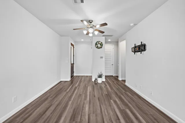 $2,300 | 9913 Brickhouse Drive, Houston, TX 77080