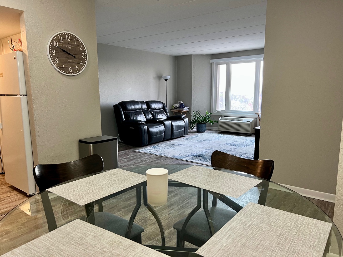 1 Renaissance Place, Unit 719 Palatine, IL 60067 - Photo 15 of 34 a living room with furniture and a window