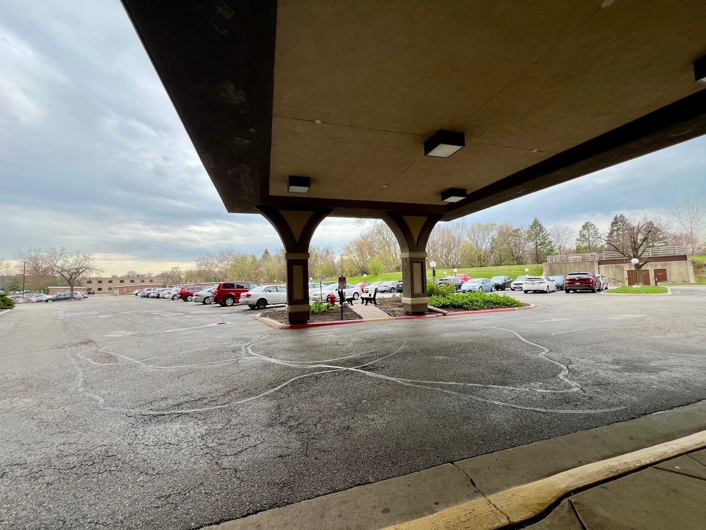 1 Renaissance Place, Unit 719 Palatine, IL 60067 - Photo 2 of 34 a view of a street