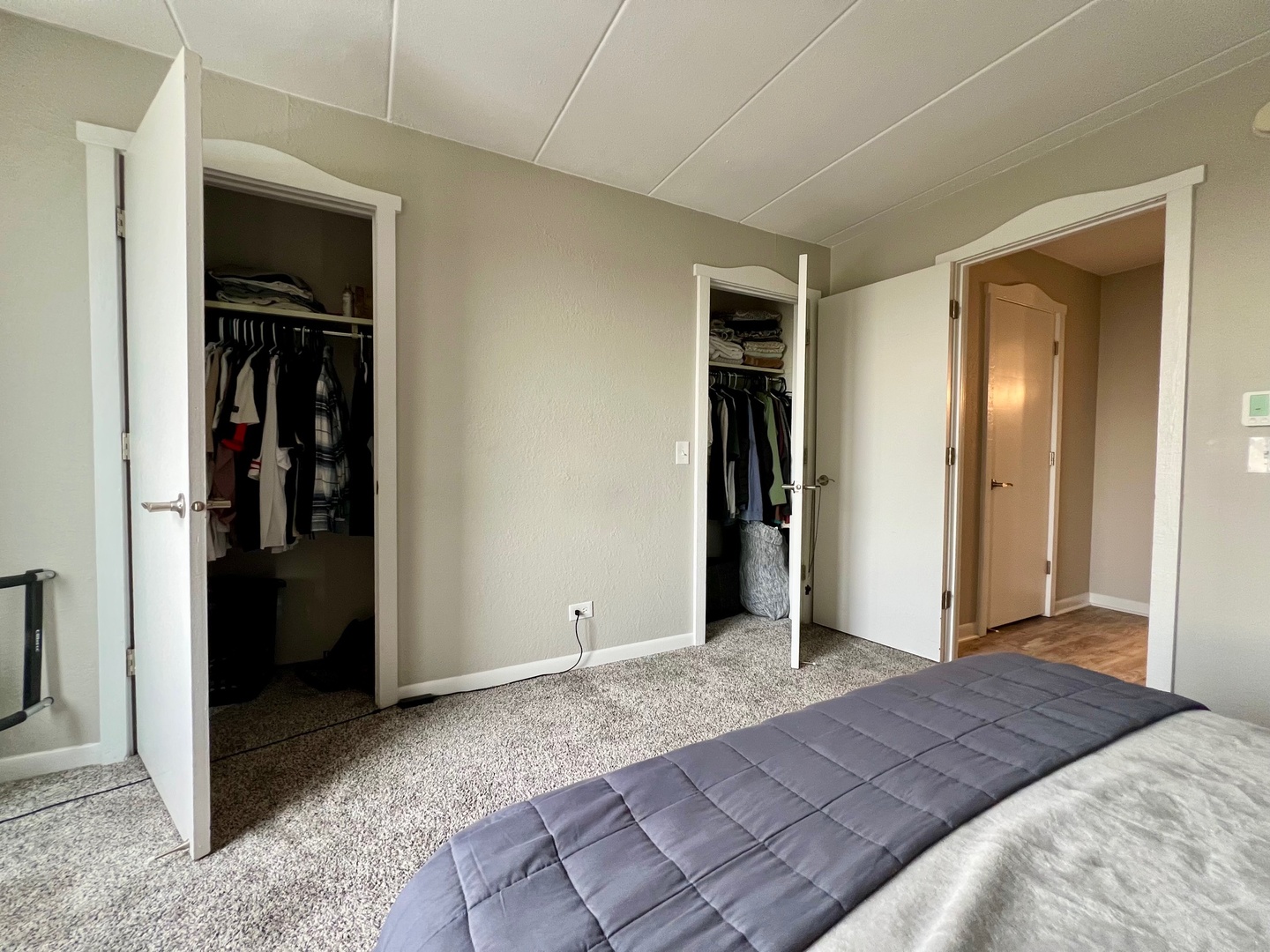 1 Renaissance Place, Unit 719 Palatine, IL 60067 - Photo 22 of 34 a bedroom with a bed and a bathroom