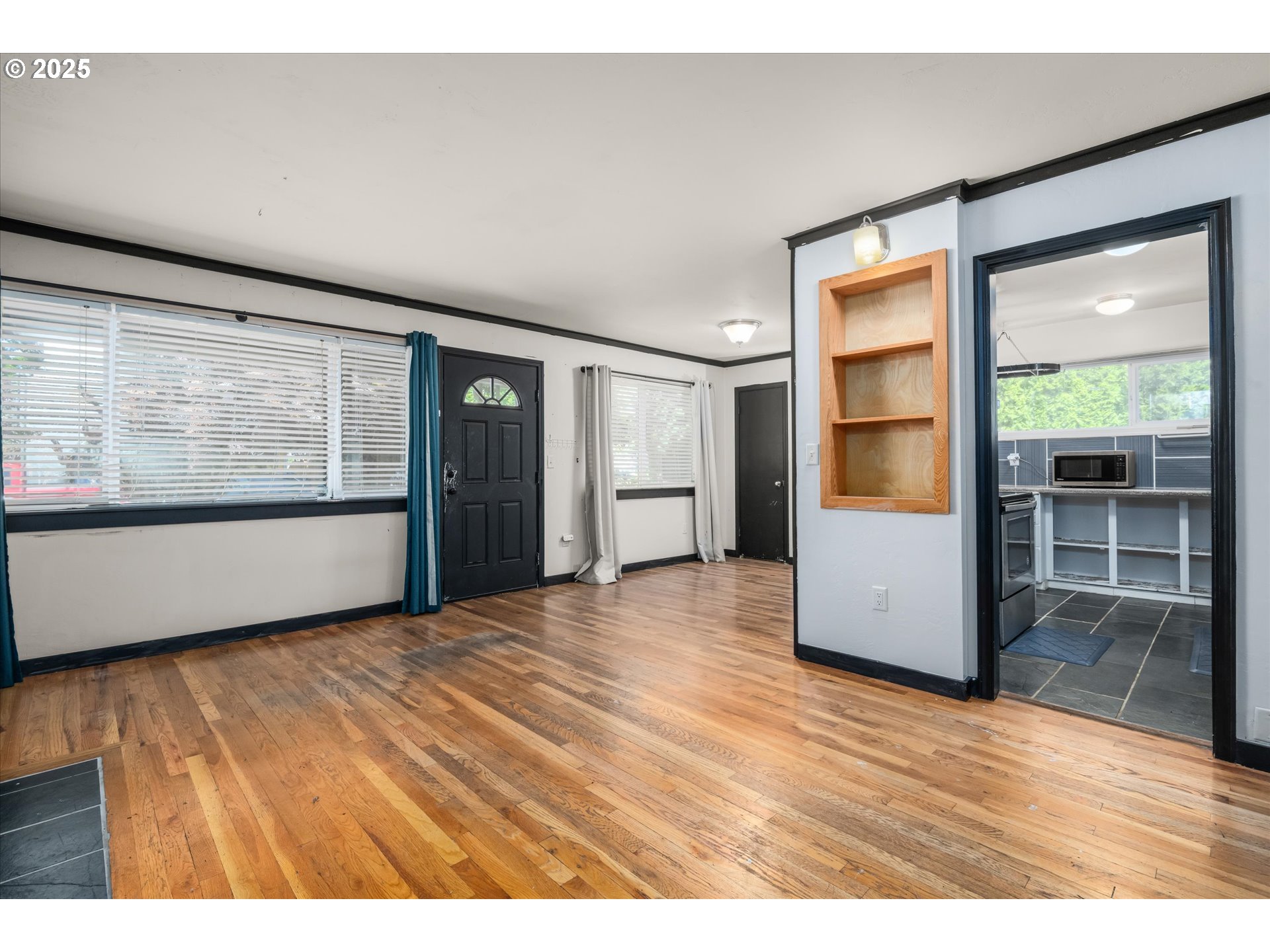 Living Room/Dining Room