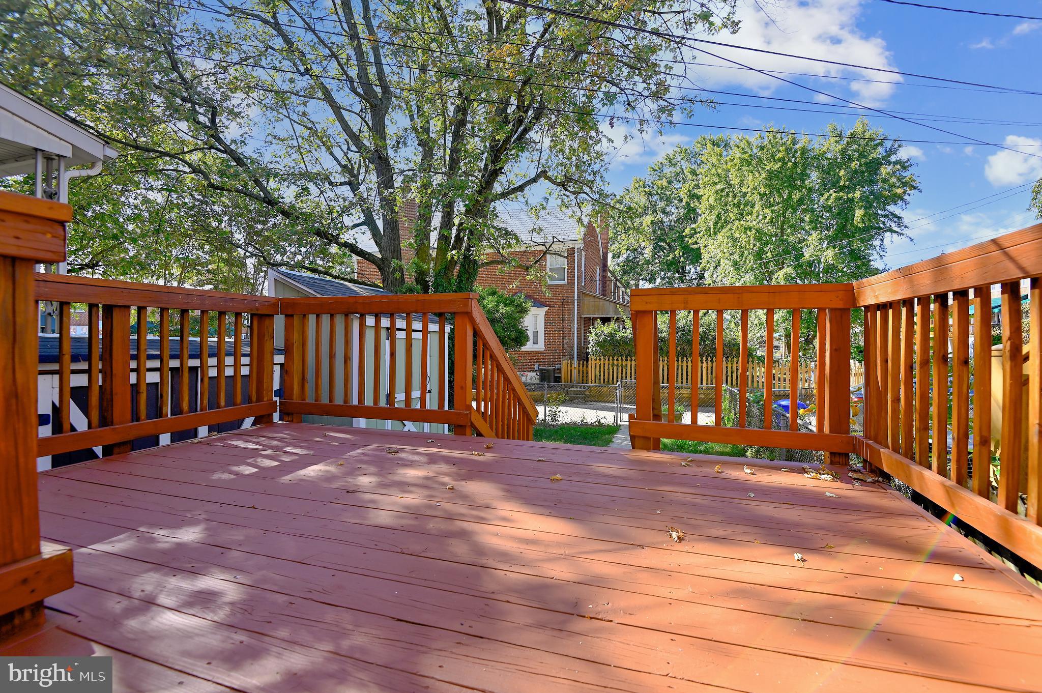 502 Academy Road Baltimore, MD 21228 - Photo 35 of 45 Rear deck