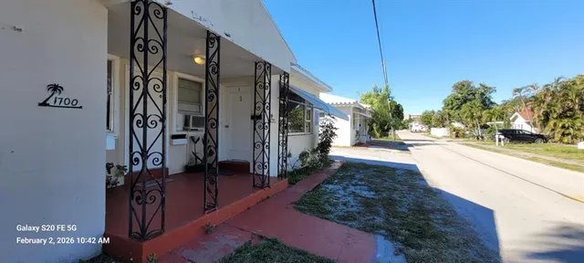 $1,700 | 1704 Hayes Street, Hollywood, FL 33020