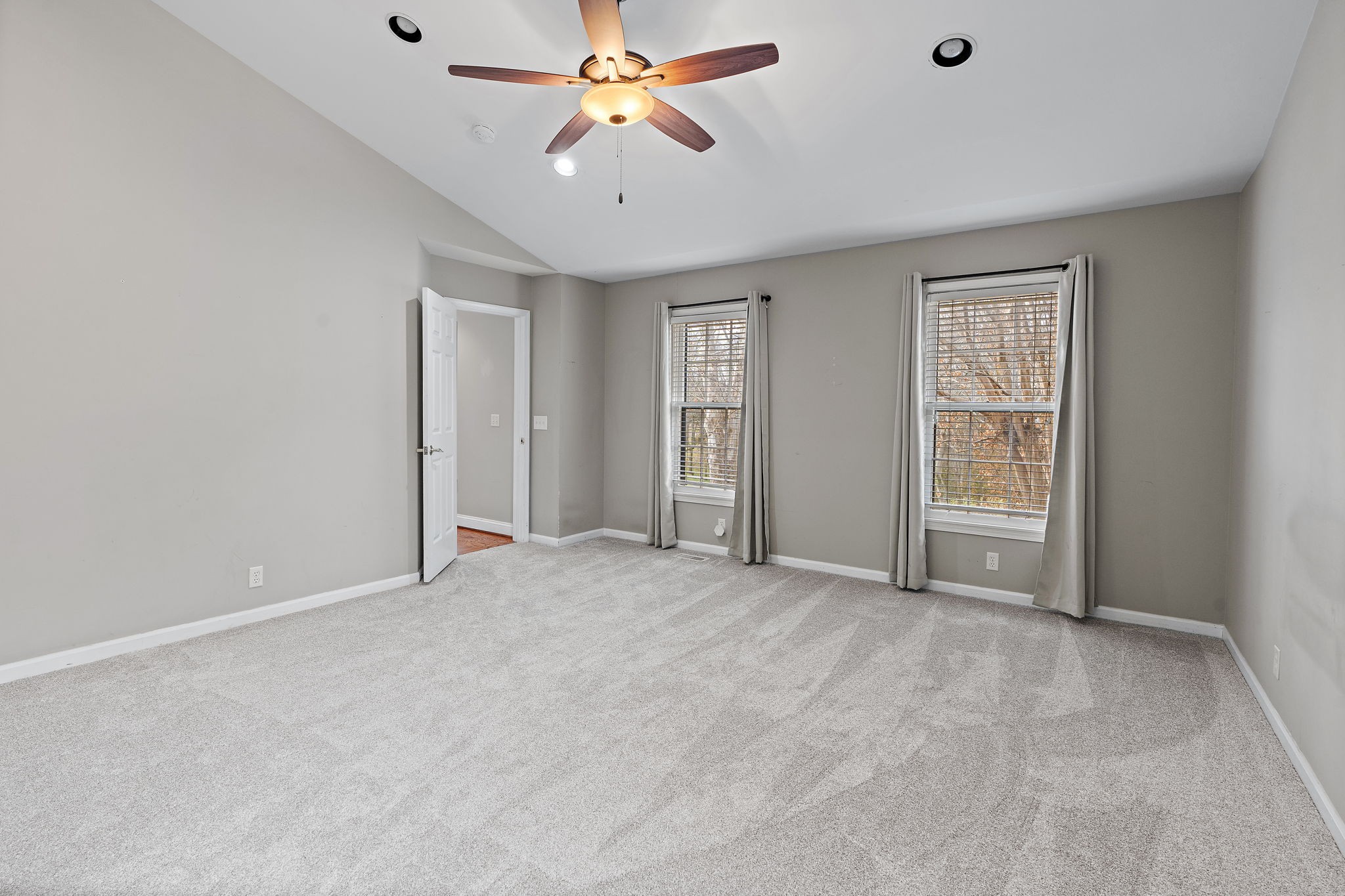 6916 Sunderland Circle Nashville, TN 37221 - Photo 30 of 43 a view of an empty room with a window