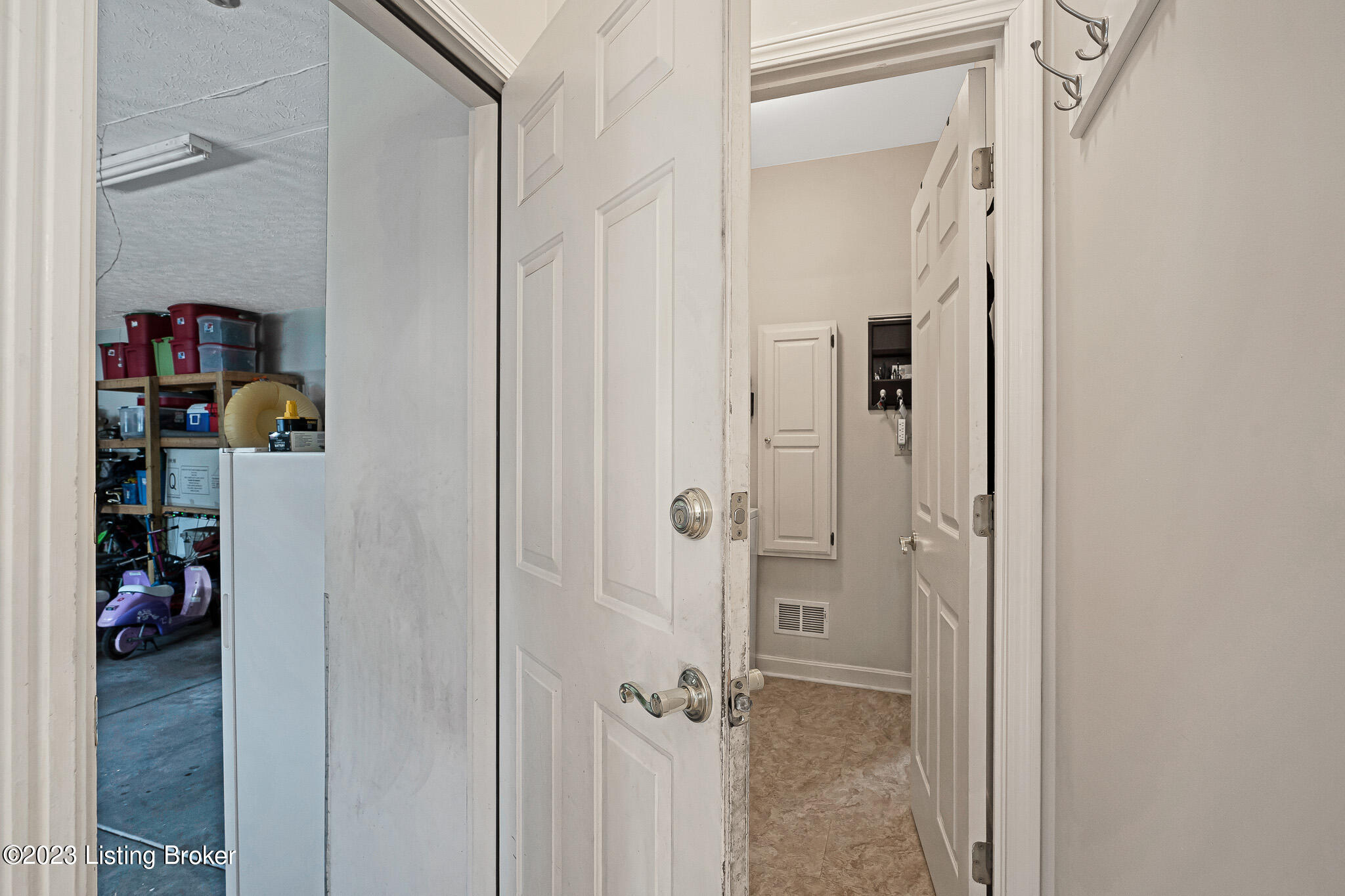306 Ring Road Louisville, KY 40207 - Photo 22 of 70 22 laundry