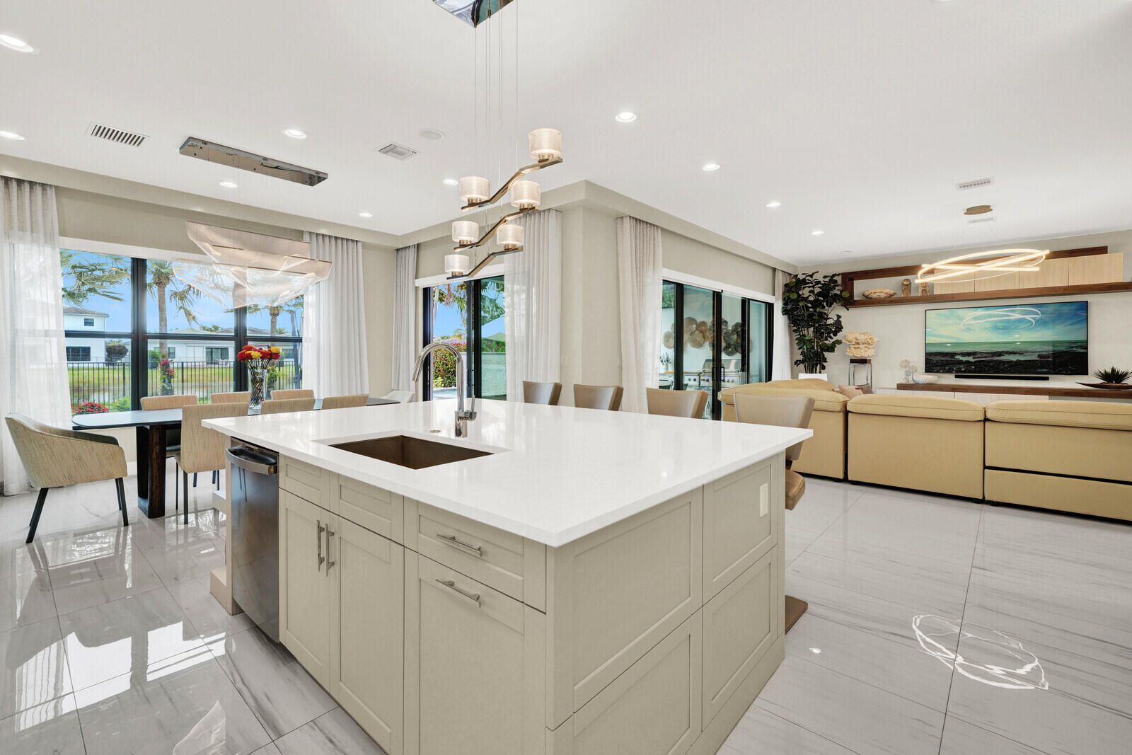 17318 Pagoda Palms Drive Boca Raton, FL 33496 - Photo 21 of 92 KITCHEN & GREAT ROOM