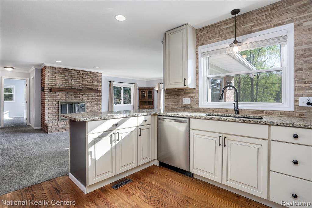 333 North Eager Road Howell, MI 48843 - Photo 13 of 45