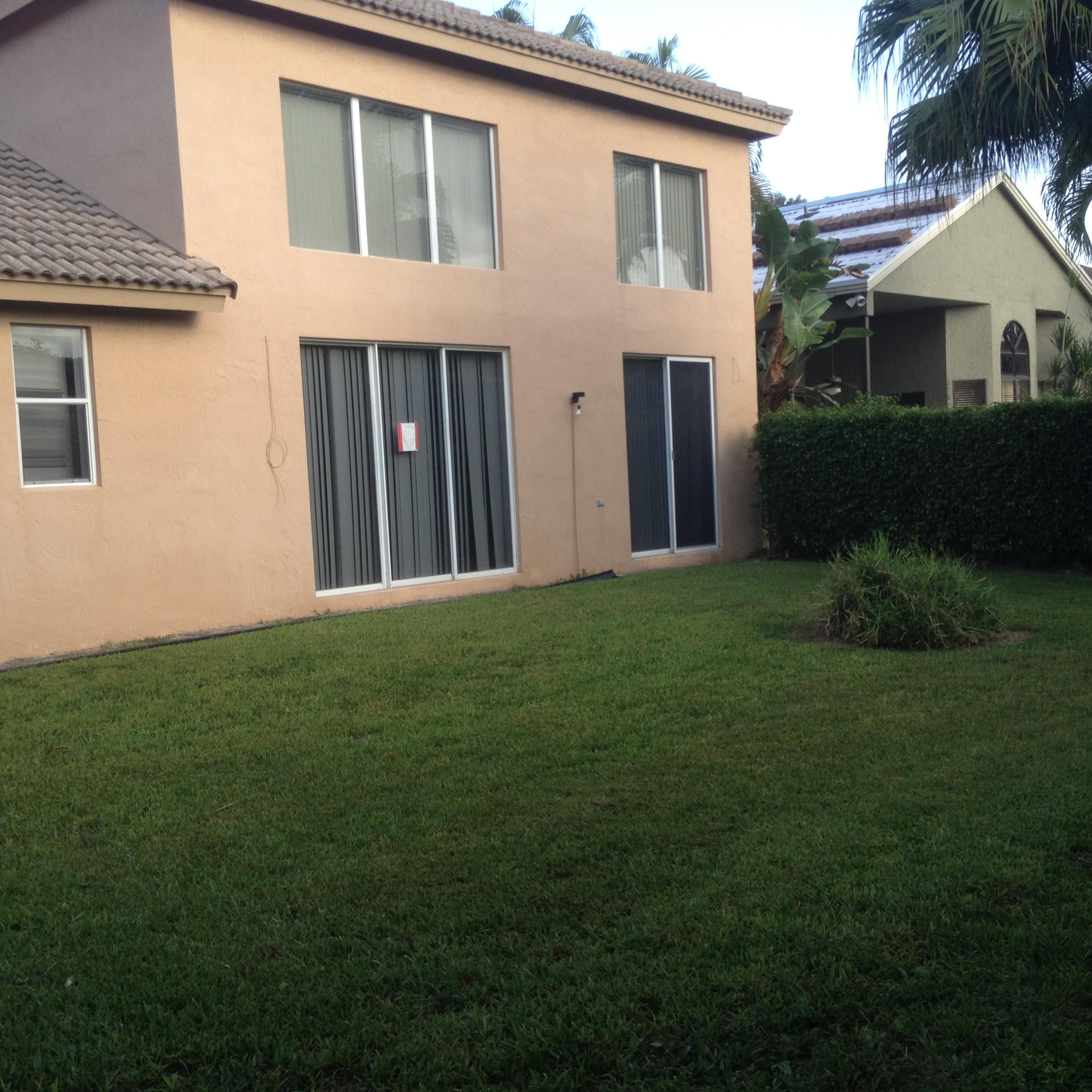 4402 Northwest 29th Way Boca Raton, FL 33434 - Photo 25 of 26 REAR