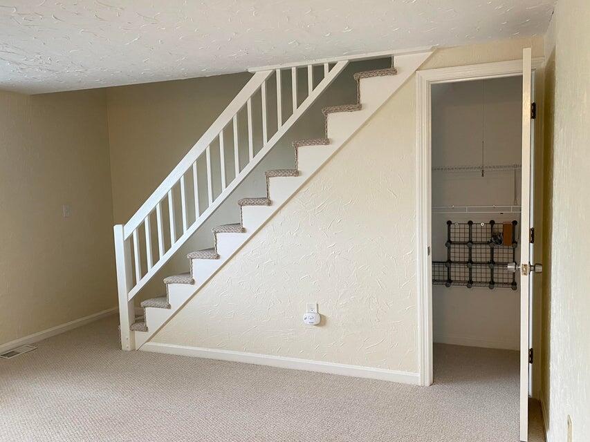 26 Bettys Pond Road, Unit 9 Hyannis, MA 02601 - Photo 14 of 25 24 Bettys Pond 18