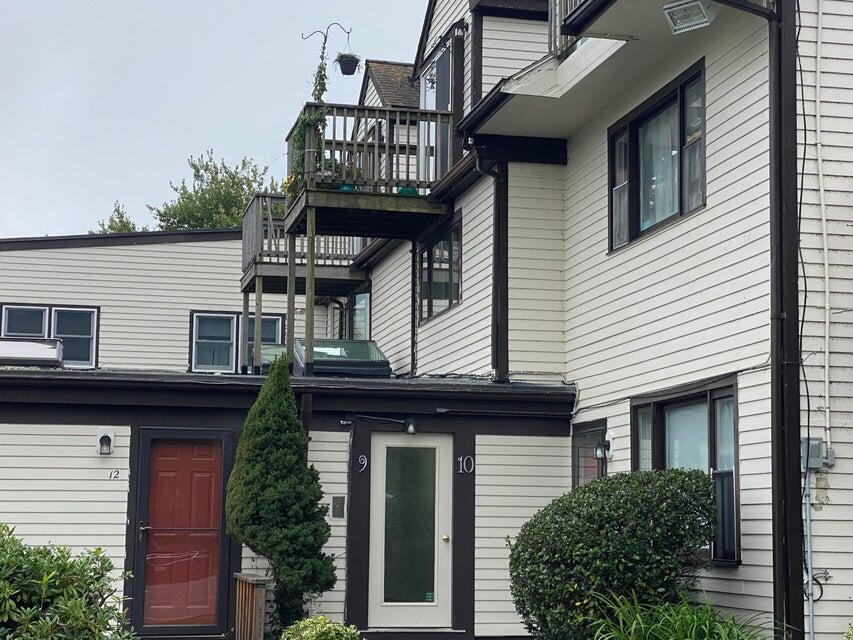 26 Bettys Pond Road, Unit 9 Hyannis, MA 02601 - Photo 2 of 25 24 Bettys Pond 2