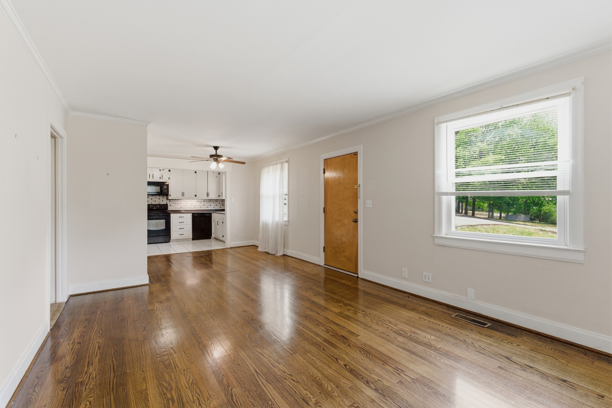 204 Cliffdale Road Nashville, TN 37214 - Photo 3 of 24