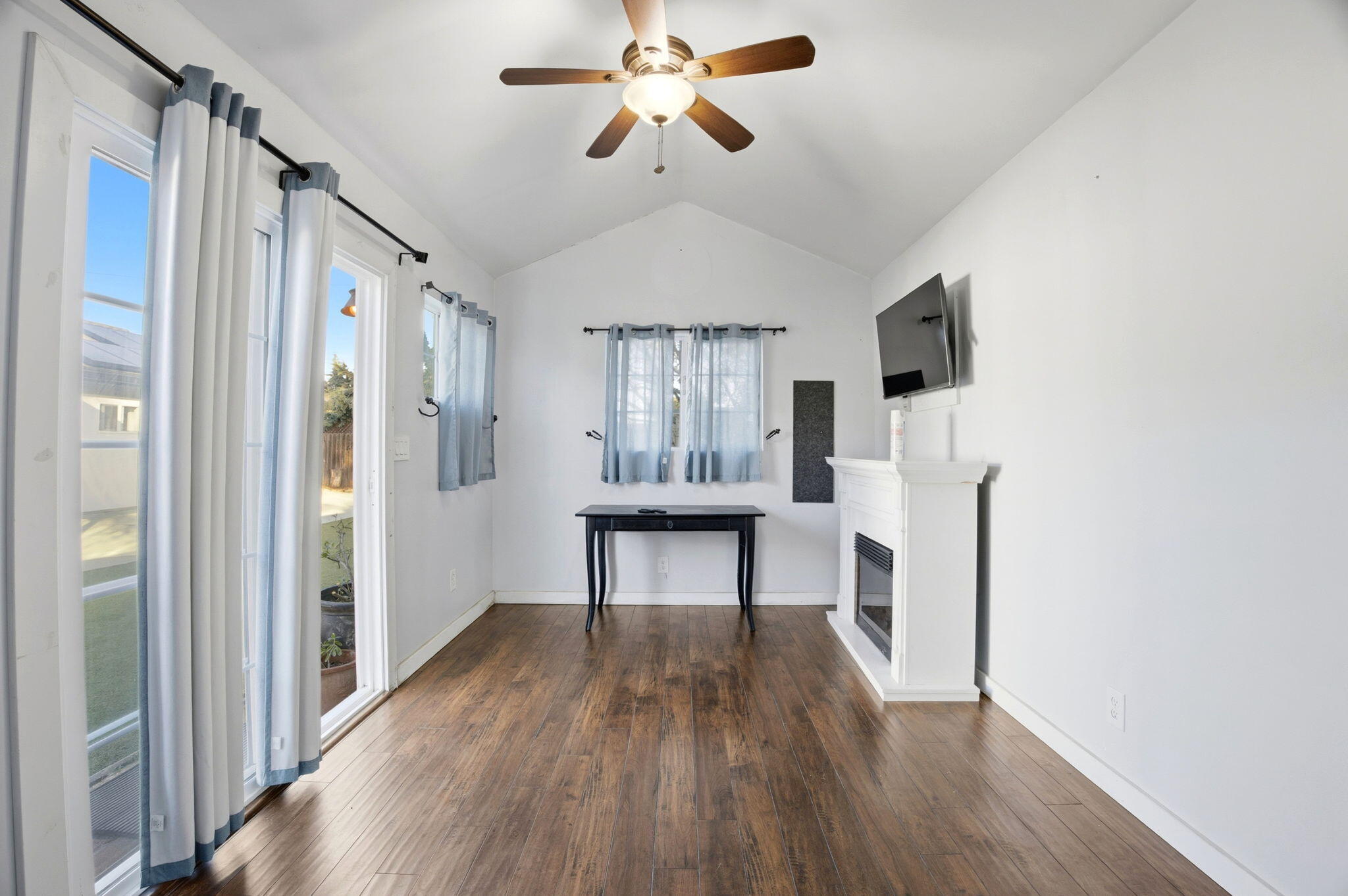 5805 Berkeley Road Goleta, CA 93117 - Photo 11 of 12 19-web-or-mls-5805BerkeleyRd_019