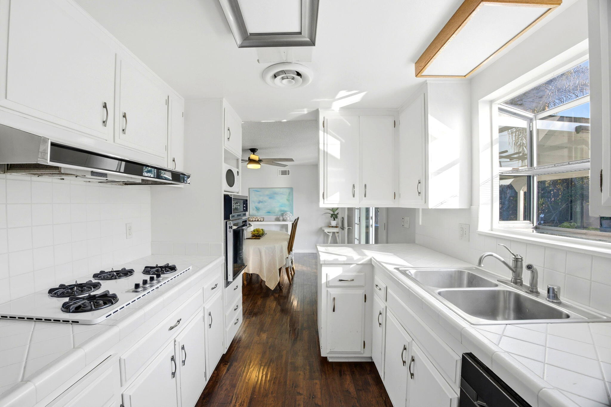 5805 Berkeley Road Goleta, CA 93117 - Photo 9 of 12 1-web-or-mls-5805BerkeleyRd_001