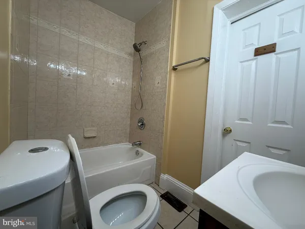 $2,000 | 720 Springfield Avenue, Baltimore, MD 21212