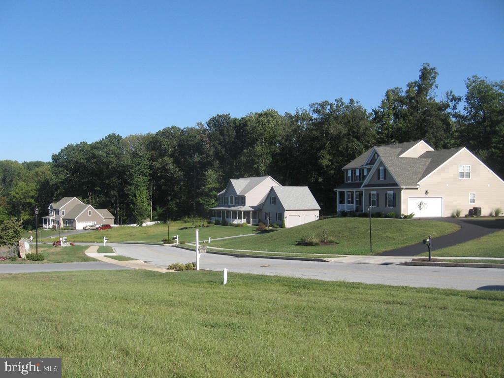 735 Northpoint Road, Unit 8 Gap, PA 17527 - Photo 2 of 6