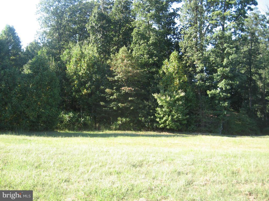 735 Northpoint Road, Unit 8 Gap, PA 17527 - Photo 3 of 6