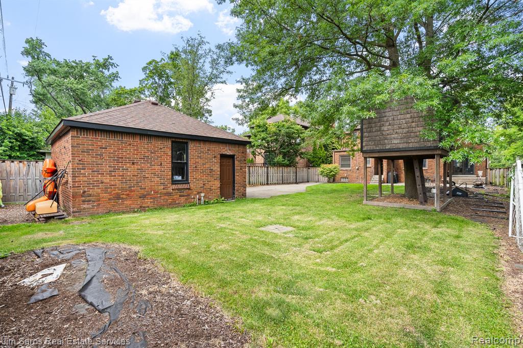 1421 Yorkshire Road Grosse Pointe, MI 48230 - Photo 25 of 29