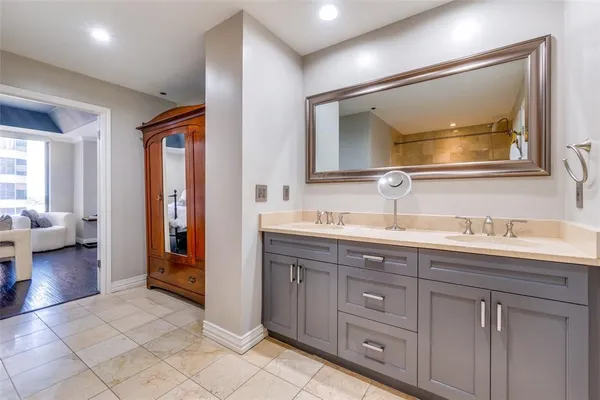 $4,000 | 5909 Luther Lane, Unit 900, Dallas, TX 75225