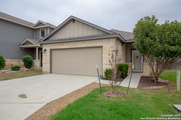 $1,650 | 7706 Chatham Place, San Antonio, TX 78218