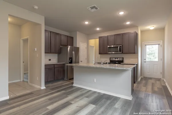 $1,650 | 7706 Chatham Place, San Antonio, TX 78218