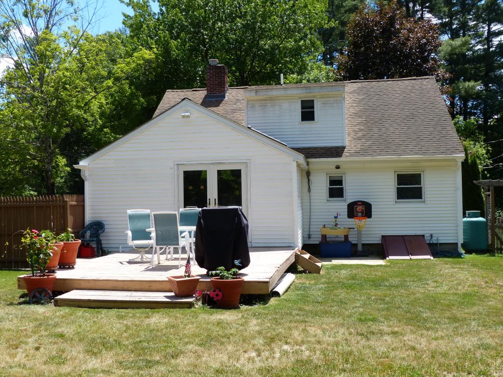 16 Stokes Road Londonderry, NH 03053 - Photo 14 of 32