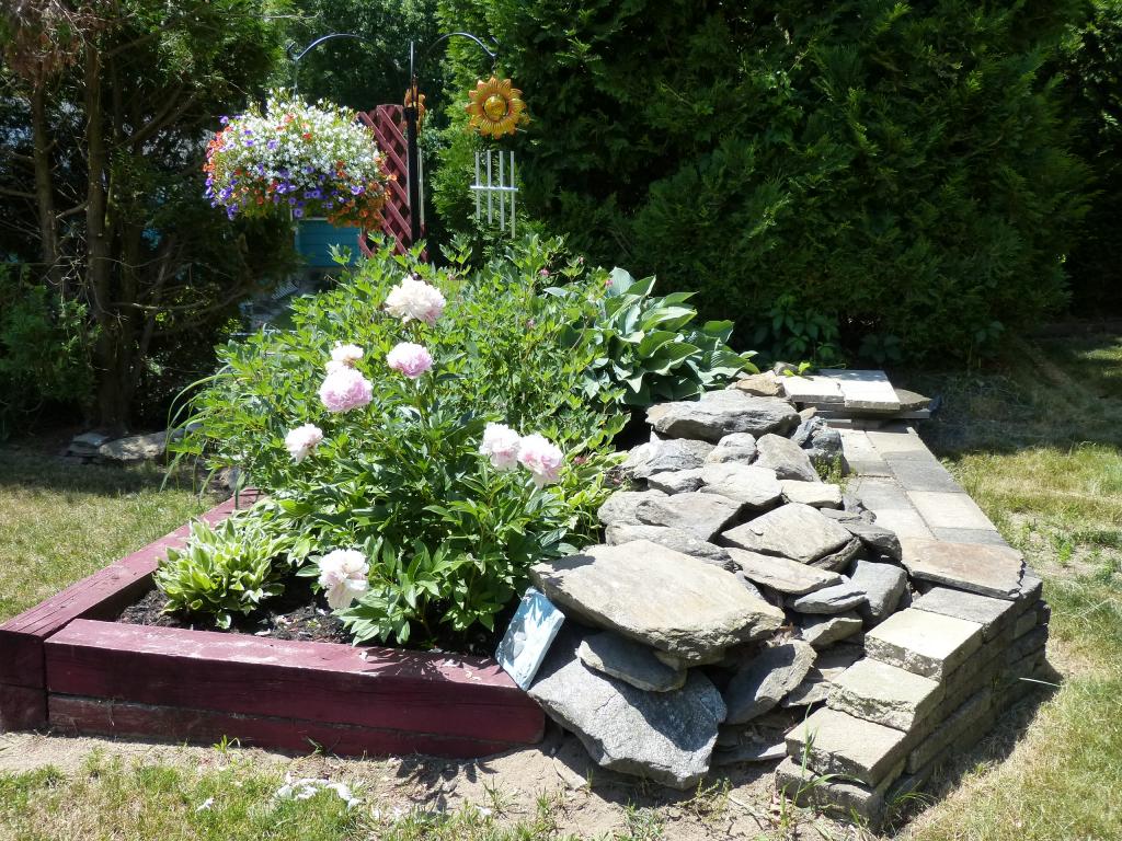 16 Stokes Road Londonderry, NH 03053 - Photo 15 of 32