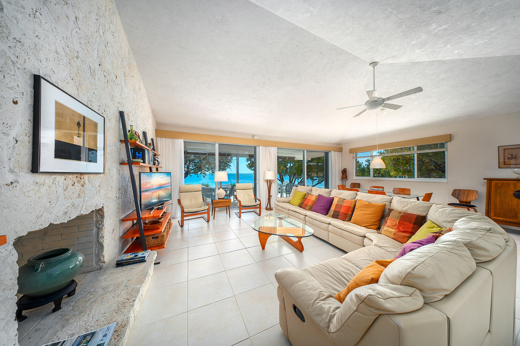 24 Treasure Road Marathon, FL 33050 - Photo 12 of 31 Open Floor Plan