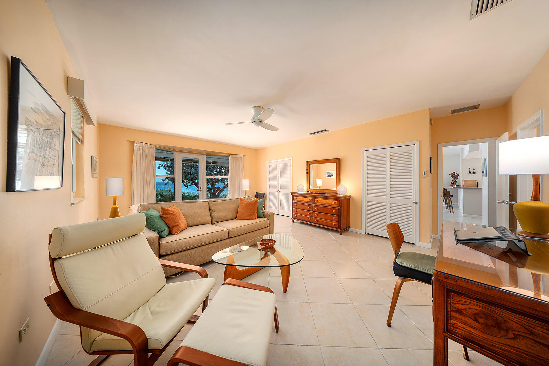 24 Treasure Road Marathon, FL 33050 - Photo 25 of 31 Primary Bedroom Sitting Area