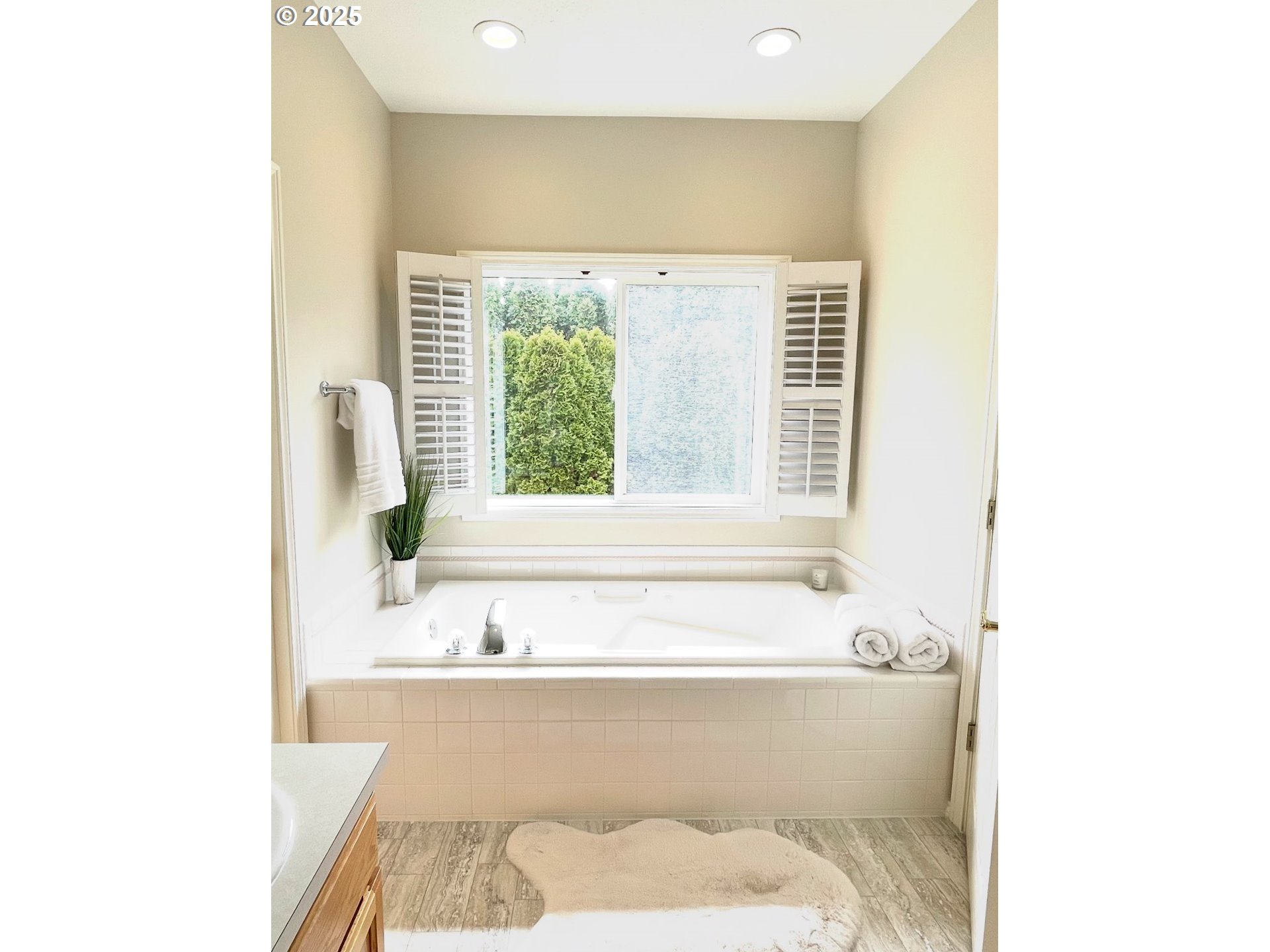 5054 Southeast 11th Way Gresham, OR 97080 - Photo 13 of 29