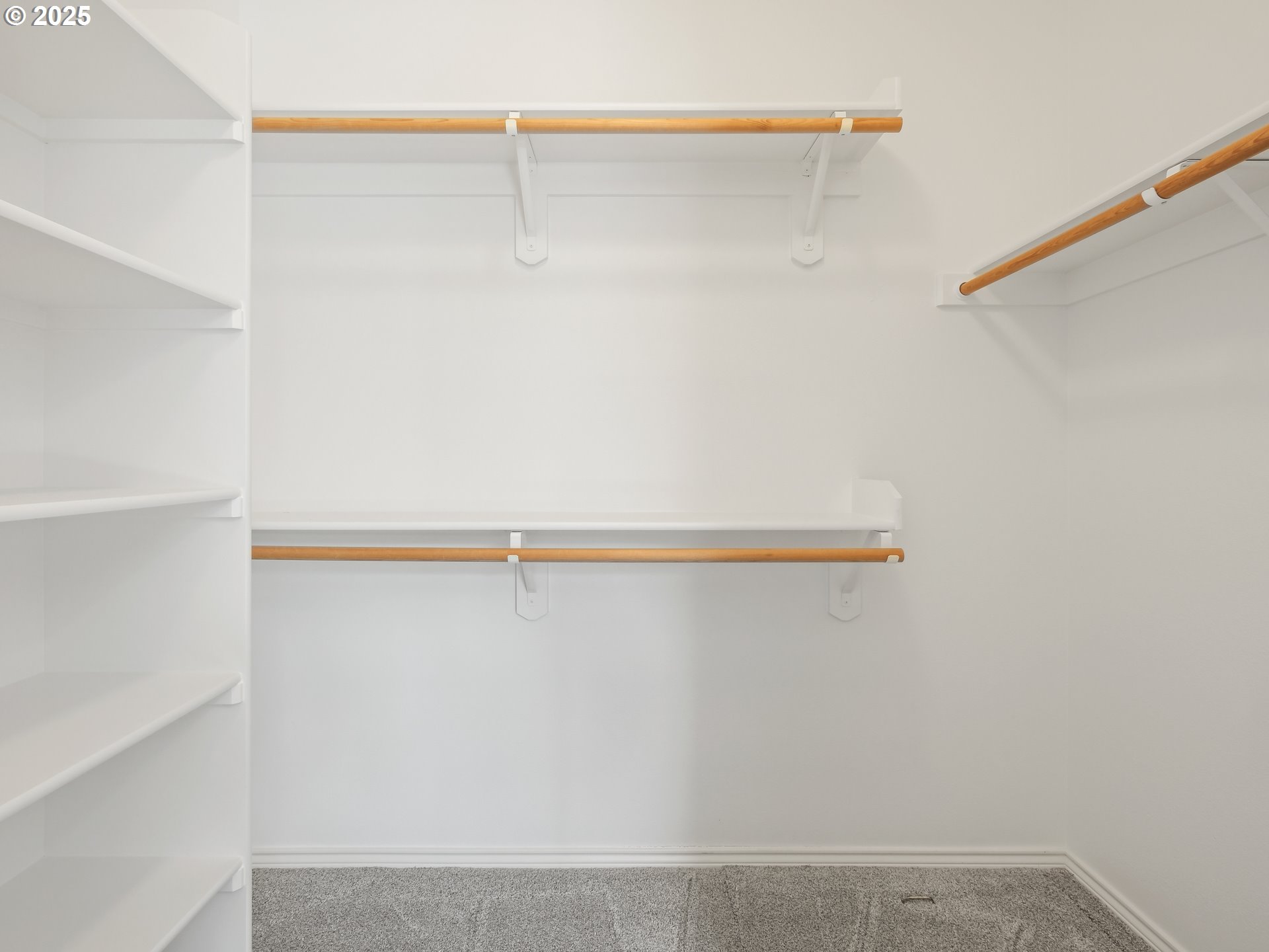 5054 Southeast 11th Way Gresham, OR 97080 - Photo 14 of 29