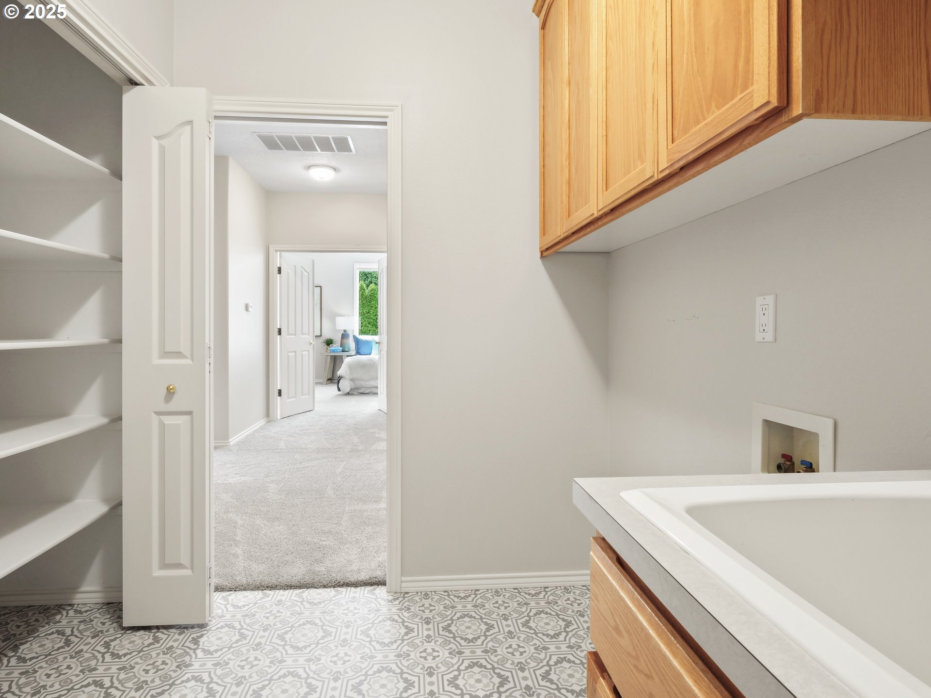 5054 Southeast 11th Way Gresham, OR 97080 - Photo 18 of 29