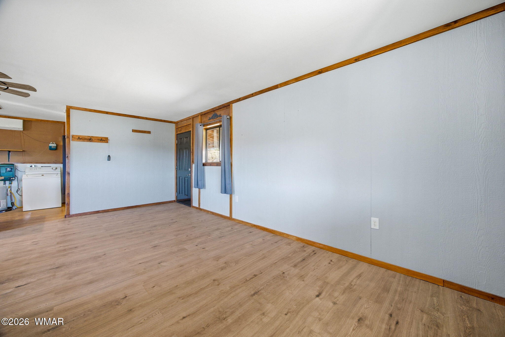 4306 El Dorado Road Snowflake, AZ 85937 - Photo 9 of 35 a view of empty room with wooden floor