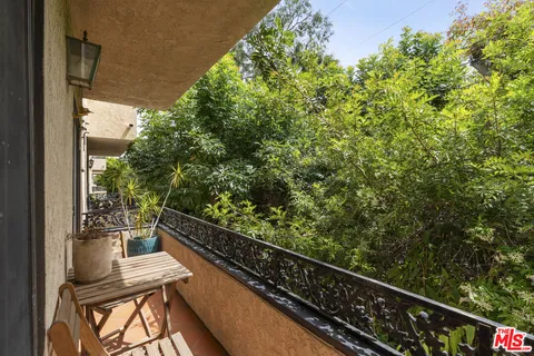 $898,000 | 14560 Benefit Street, Unit 206, Sherman Oaks, CA 91403
