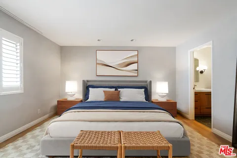$898,000 | 14560 Benefit Street, Unit 206, Sherman Oaks, CA 91403