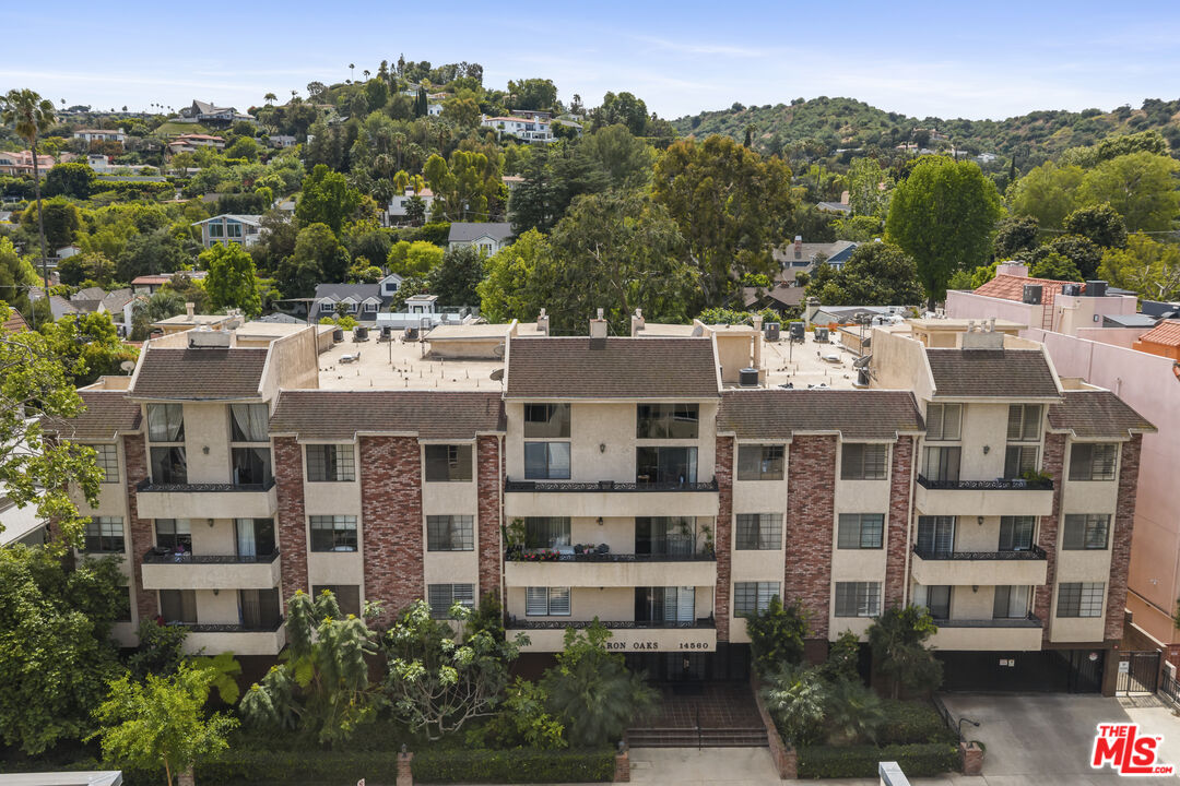 14560 Benefit Street, Unit 206 Sherman Oaks, CA 91403 - Photo 2 of 42