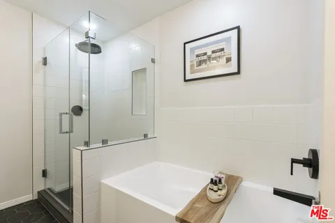 $898,000 | 14560 Benefit Street, Unit 206, Sherman Oaks, CA 91403