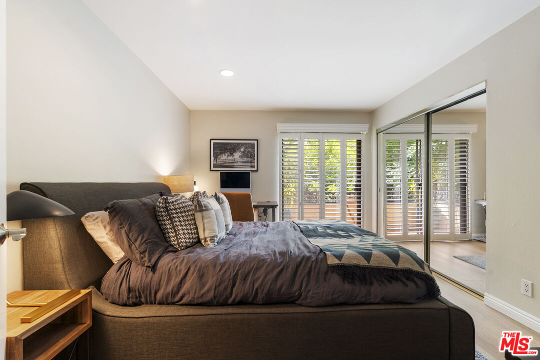 14560 Benefit Street, Unit 206 Sherman Oaks, CA 91403 - Photo 24 of 42